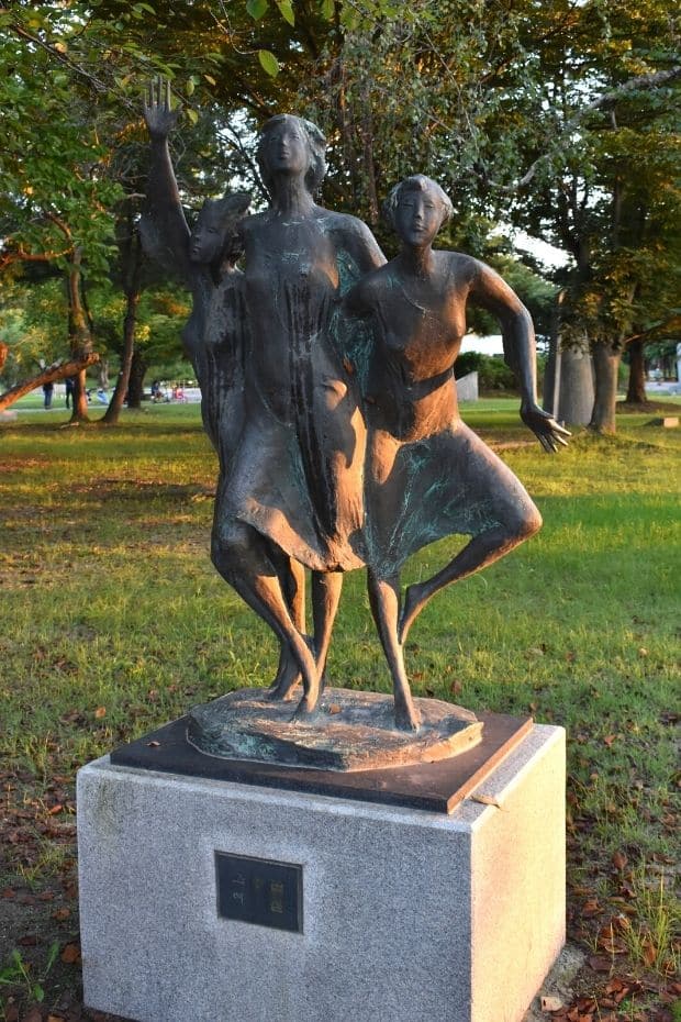 Statues in Gudeurae Sculpture Park, Buyeo